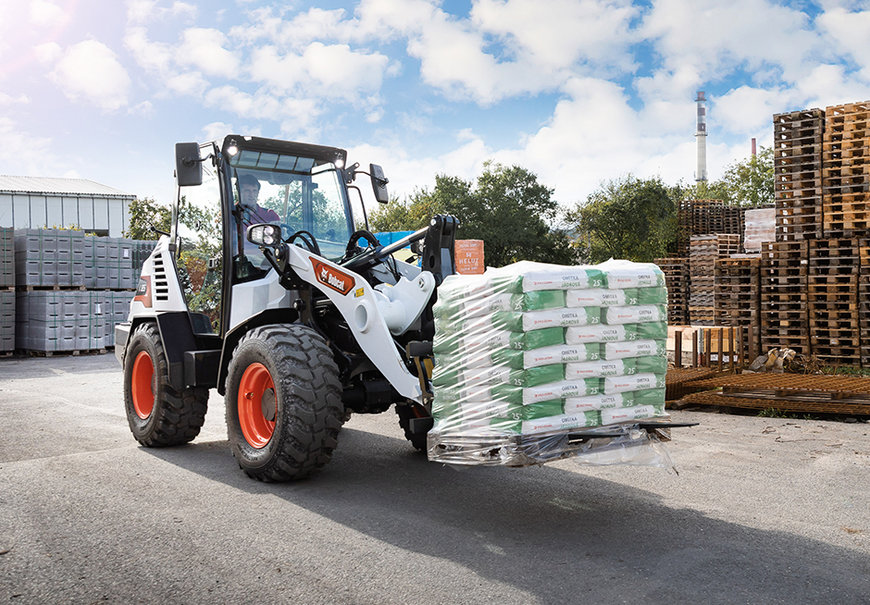 PRODUCTION DE LA PREMIÈRE CHARGEUSE COMPACTE SUR PNEUS BOBCAT